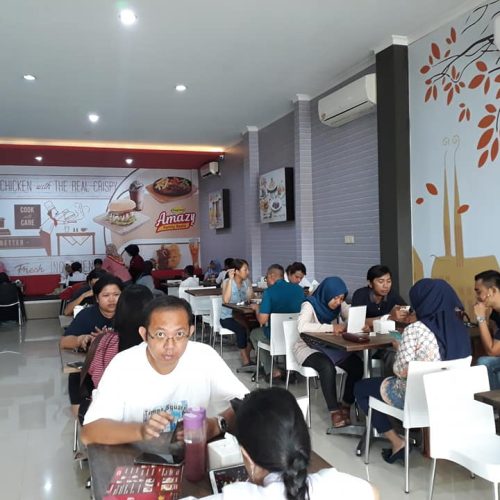 outlet tipe mini resto